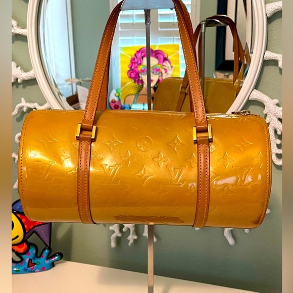 Louis Vuitton Yellow Vernis Papillion - Picture 3 of 8